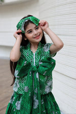 Load image into Gallery viewer, Girls Set - KSA 2023

