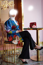 Load image into Gallery viewer, Vintage Flowers Jacket
