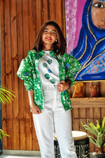 Load image into Gallery viewer, Saudi Polka Dot Girls Jacket
